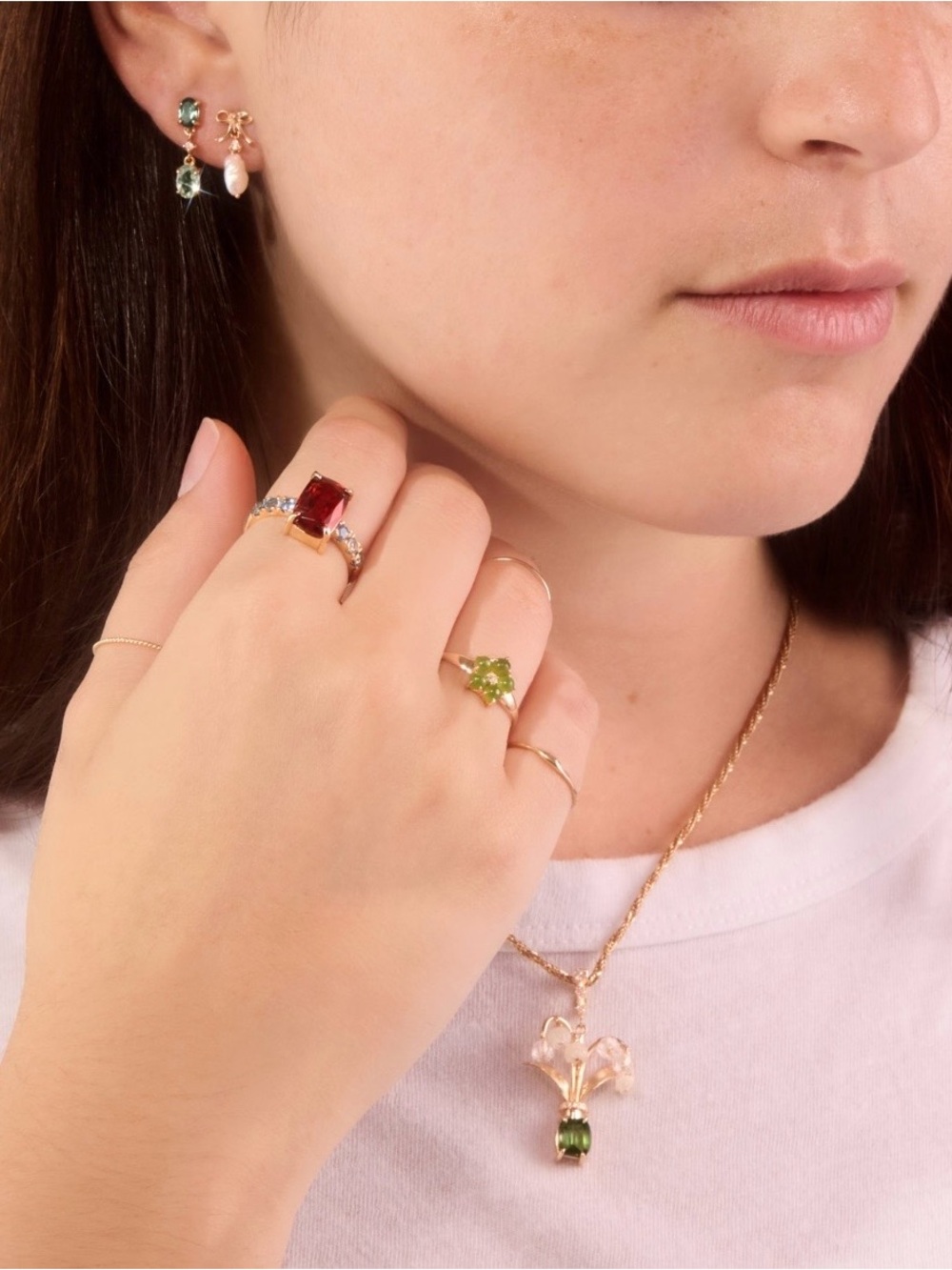 CATBIRD × VITO’S GEMS Lady C Jade Flower Ring
Solid 14k Gold - Picture 7 of 8